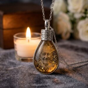 Cremation Ash Memory Pendant – Personalized Resin Photo Cremation Jewelry Keepsake